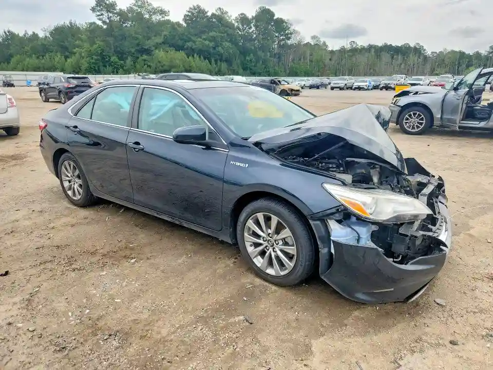 4T1BD1FK0HU228673 2017 TOYOTA CAMRY SOLA-3