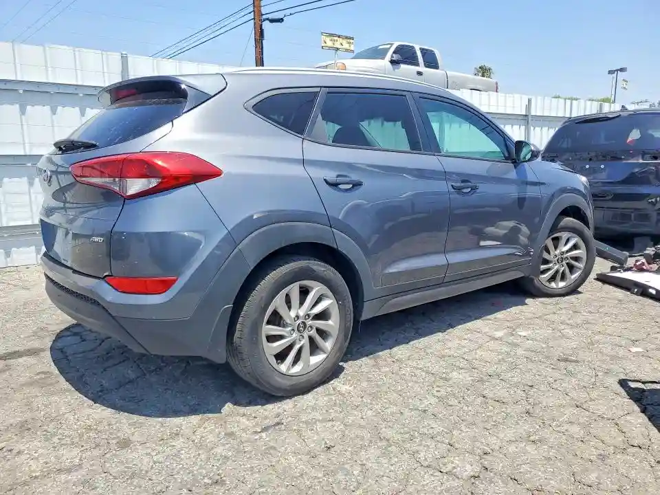KM8J3CA4XGU068190 2016 HYUNDAI TUCSON-2