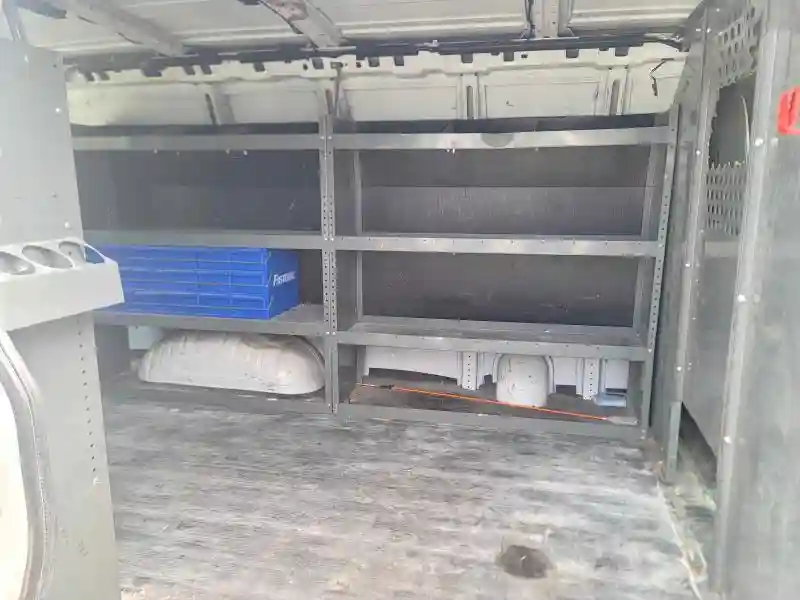 1GTW7AFF6H1280794 2017 GMC SAVANA-5