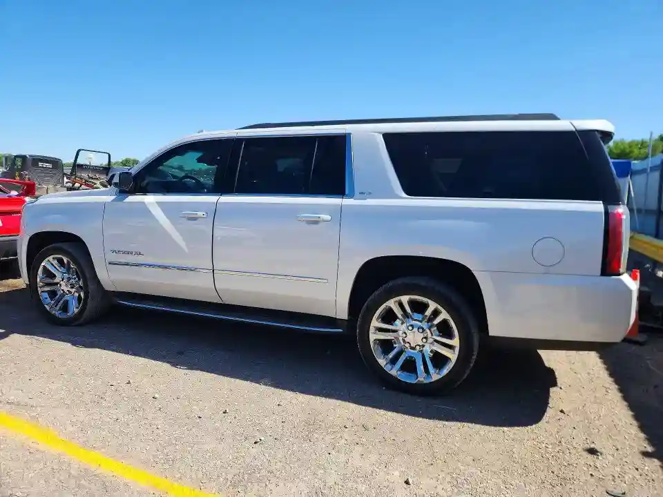 1GKS2GKC0JR210943 2018 GMC YUKON-1