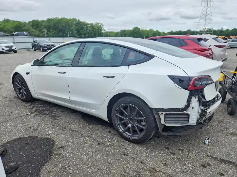 5YJ3E1EA5NF369127 2022 TESLA MODEL 3-1