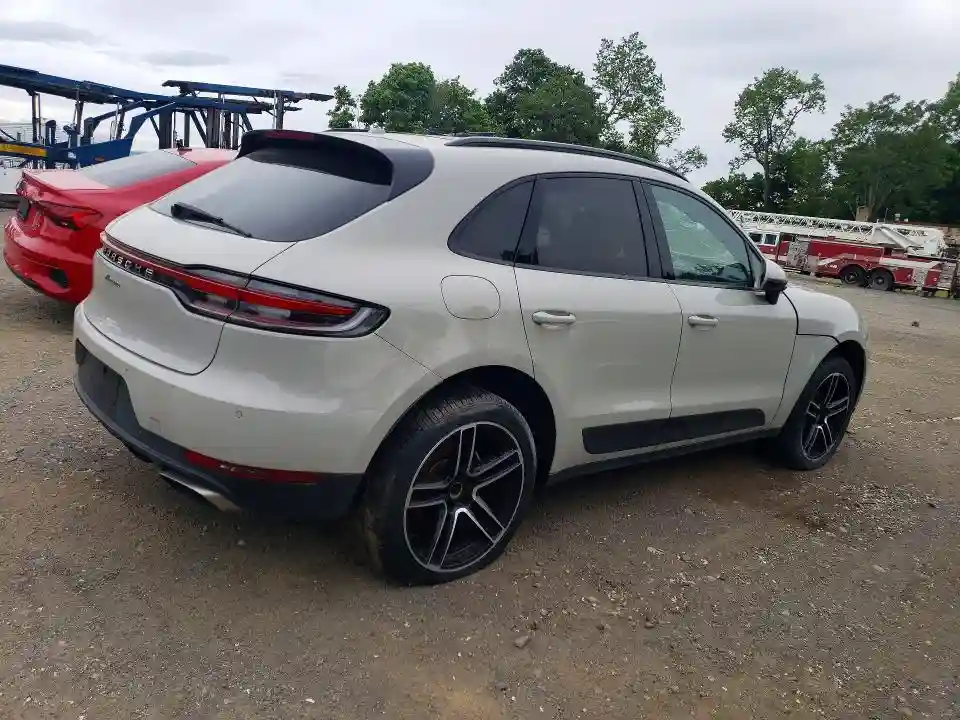 WP1AA2A53MLB04301 2021 PORSCHE MACAN-2