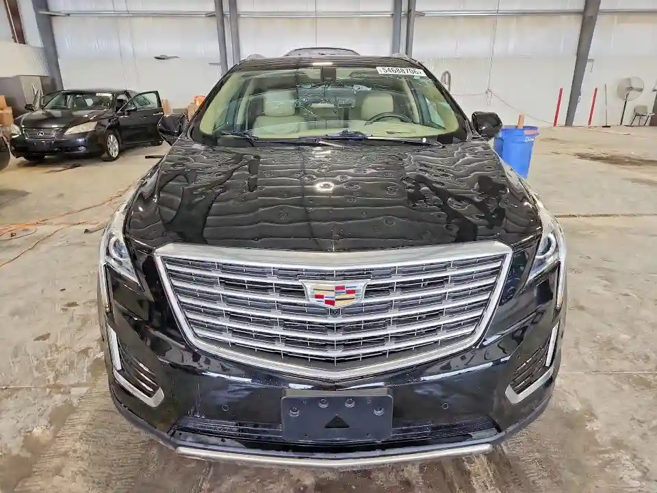 1GYKNFRSXHZ141189 2017 CADILLAC XT5-4