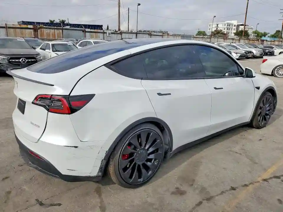 7SAYGDEF5PF738880 2023 TESLA MODEL Y-2