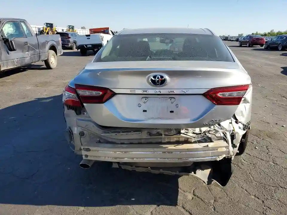 4T1B21HK8JU502033 2018 TOYOTA CAMRY SOLA-5