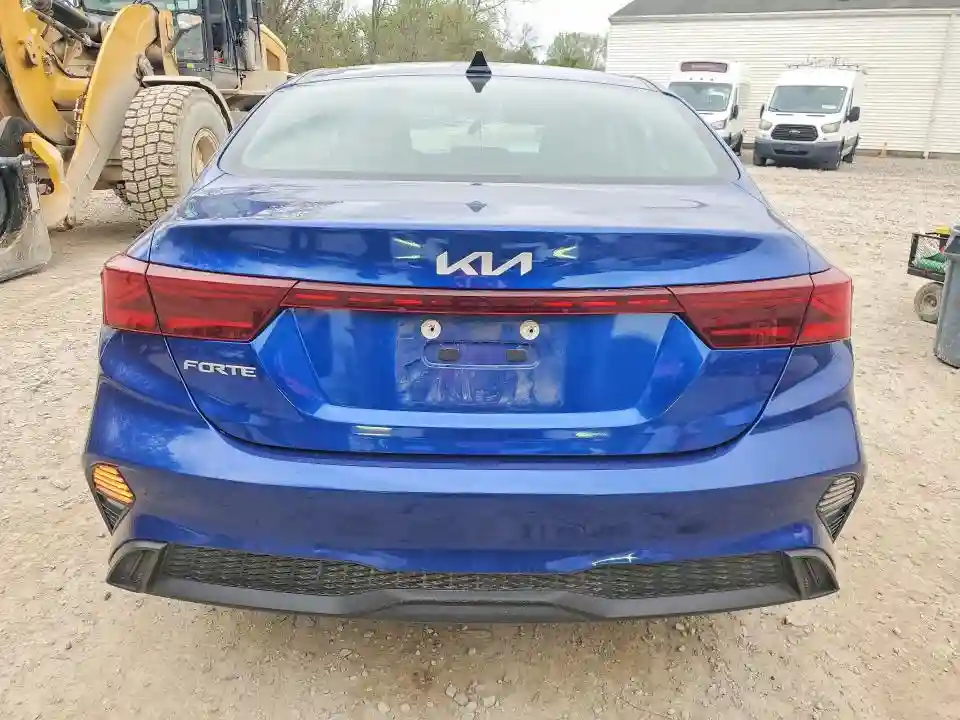 3KPF24AD4RE740930 2024 KIA FORTE LXS-5