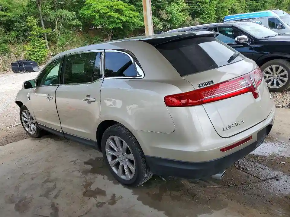 2LMHJ5FK1HBL00680 2017 LINCOLN MKT-1