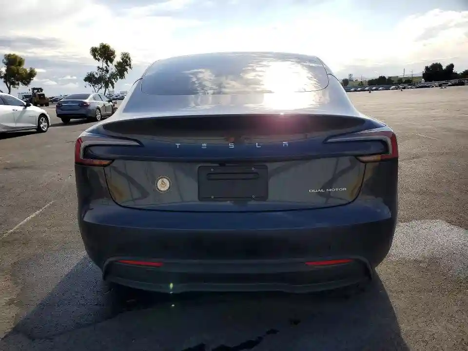 5YJ3E1EB8RF793397 2024 TESLA MODEL 3-5