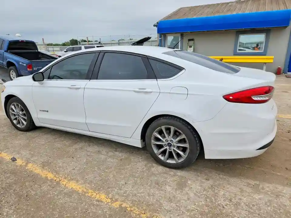 3FA6P0LU6HR297037 2017 FORD FUSION-1
