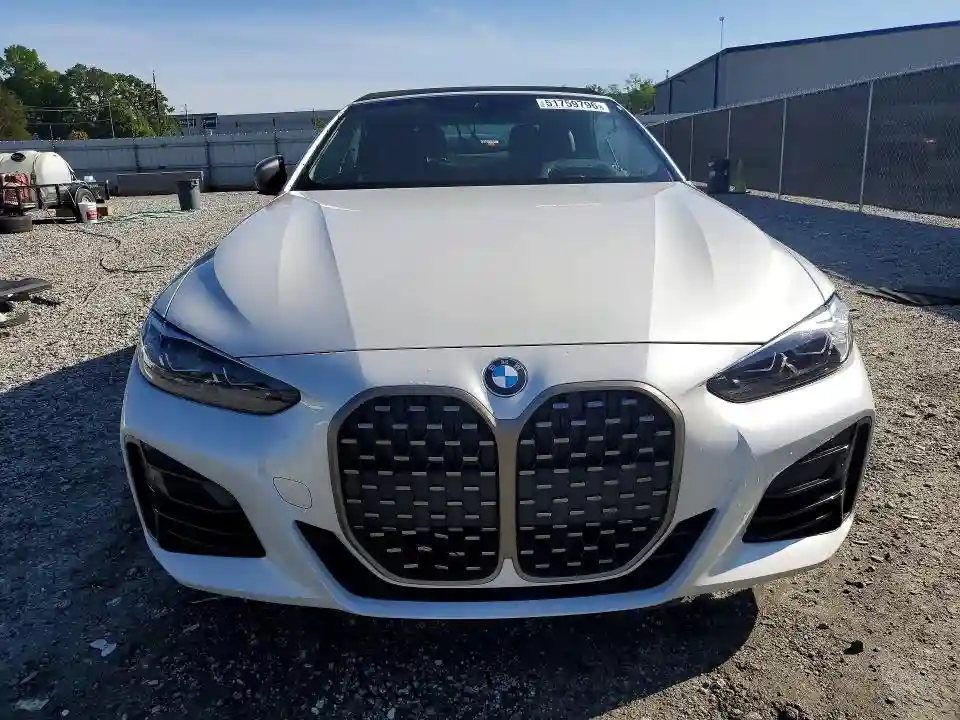 WBA53AT01NCJ15062 2022 BMW M4-4