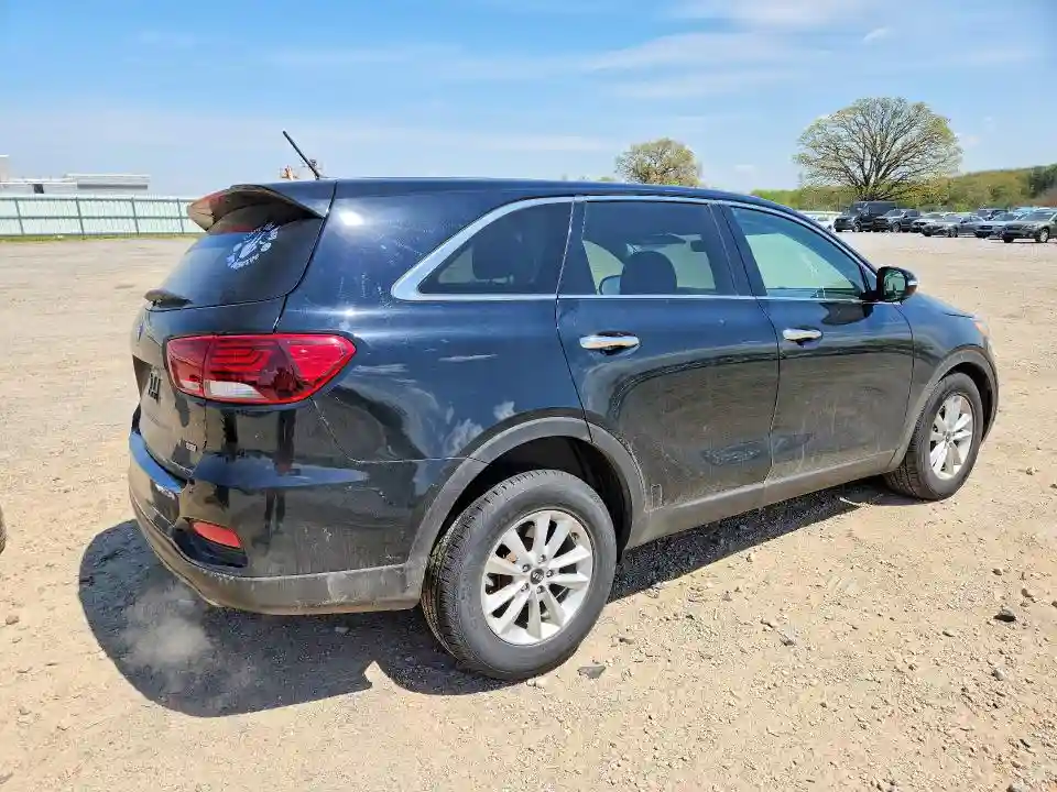 5XYPG4A34KG583857 2019 KIA SORENTO-2