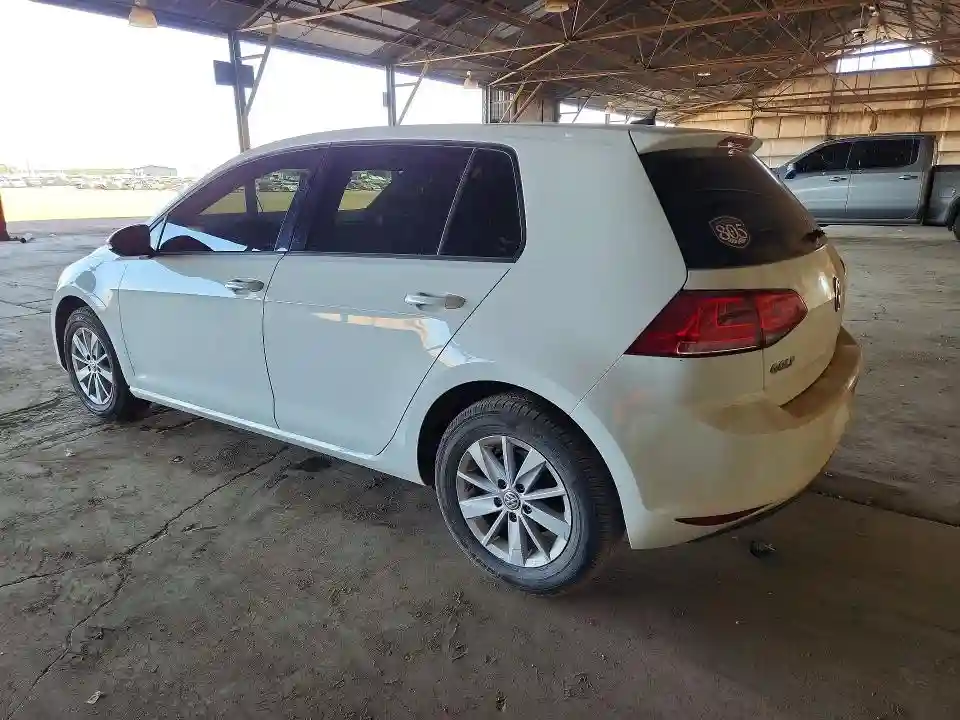 3VW217AUXGM014606 2016 VOLKSWAGEN GOLF-1