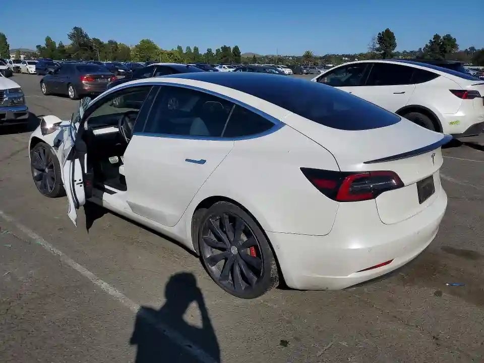 5YJ3E1EC7LF642079 2020 TESLA MODEL 3-1