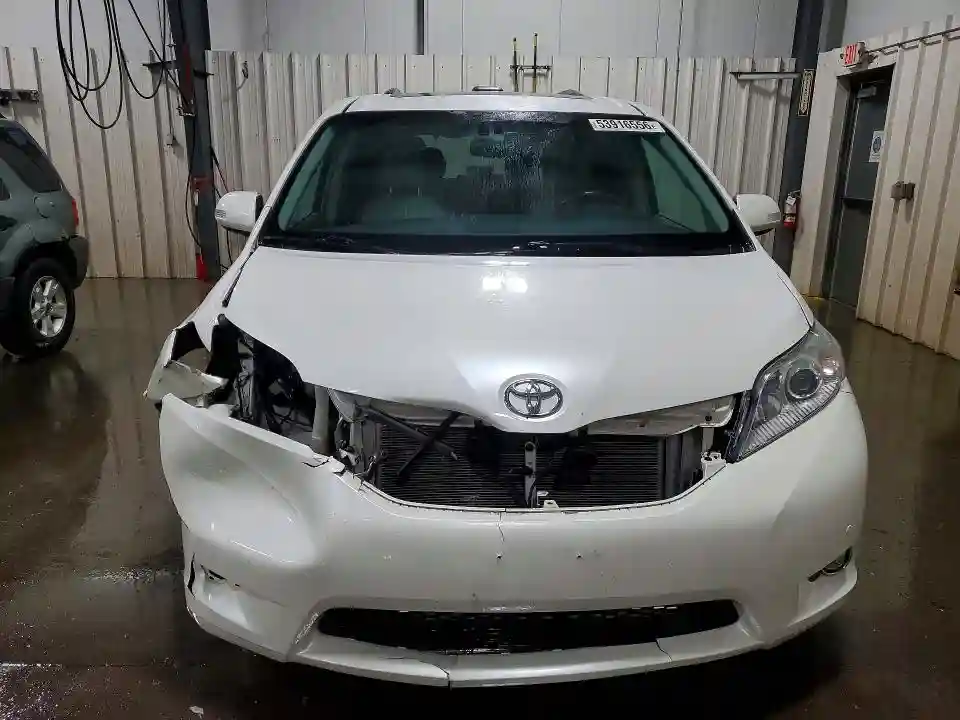 5TDDK3DC6DS066847 2013 TOYOTA SIENNA-4
