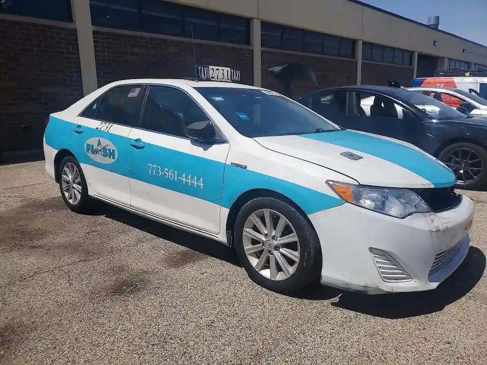 4T1BD1FK4DU084460 2013 TOYOTA CAMRY SOLA-3