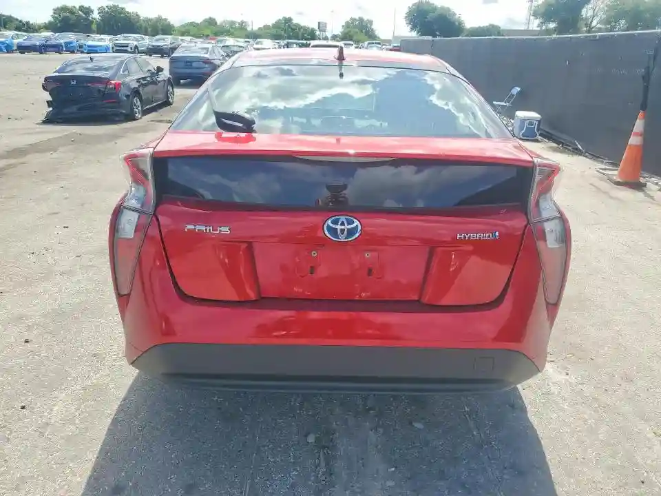 JTDKARFU2G3501565 2016 TOYOTA PRIUS-5