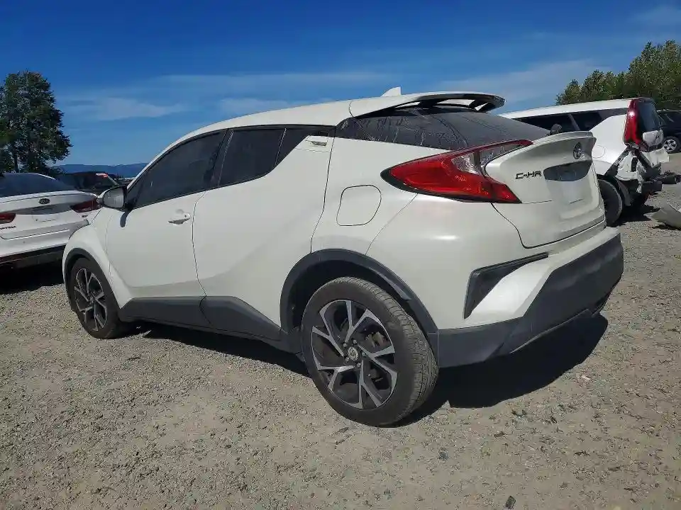 NMTKHMBX3JR002972 2018 TOYOTA C-HR-1