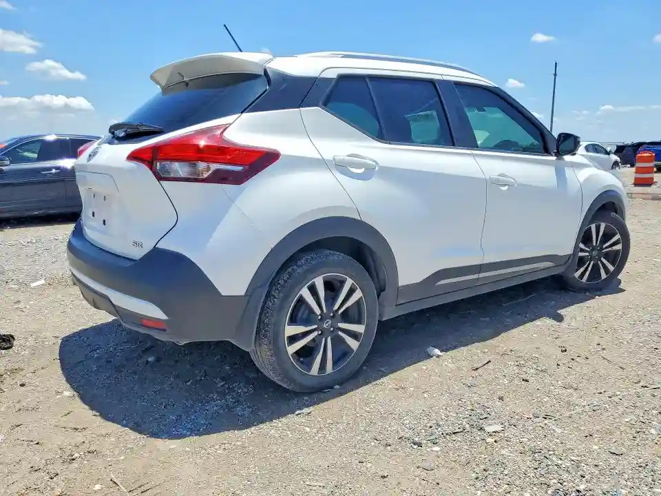 3N1CP5CUXJL541861 2018 NISSAN KICKS-2