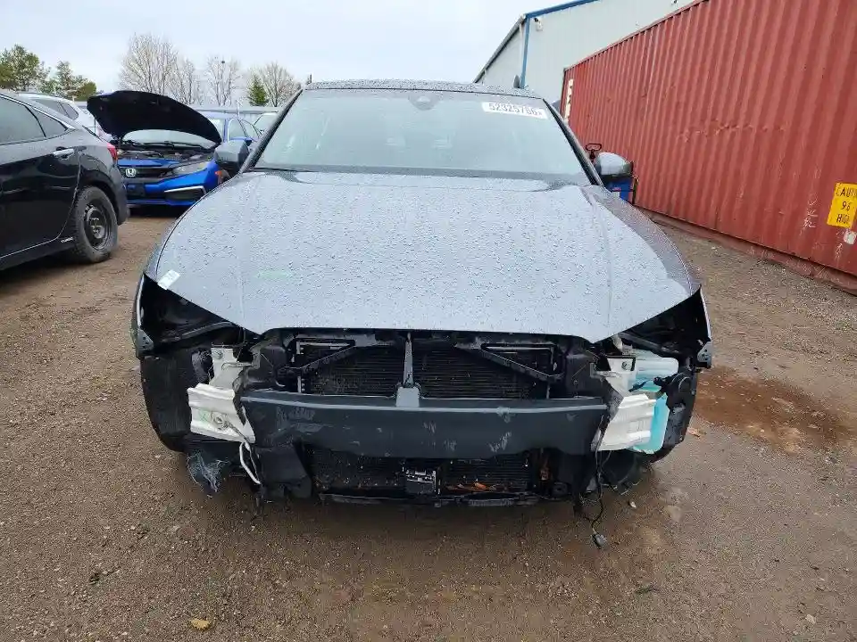 WAUF8GFF0H1051055 2017 AUDI S3-4