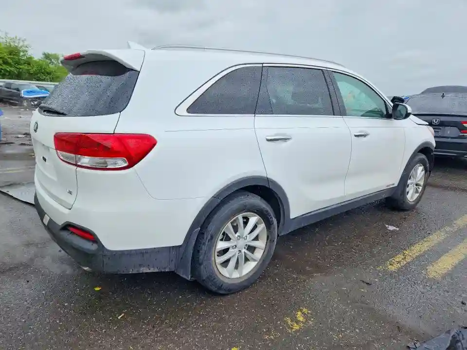 5XYPGDA54HG302425 2017 KIA SORENTO-2