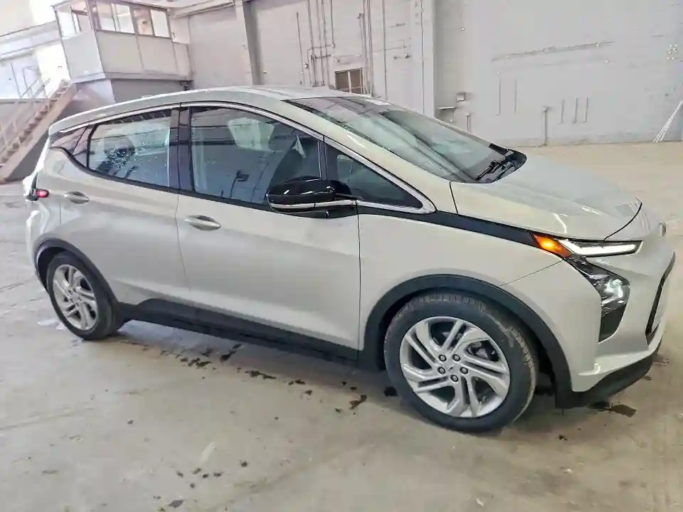 1G1FW6S03P4193877 2023 CHEVROLET BOLT-3
