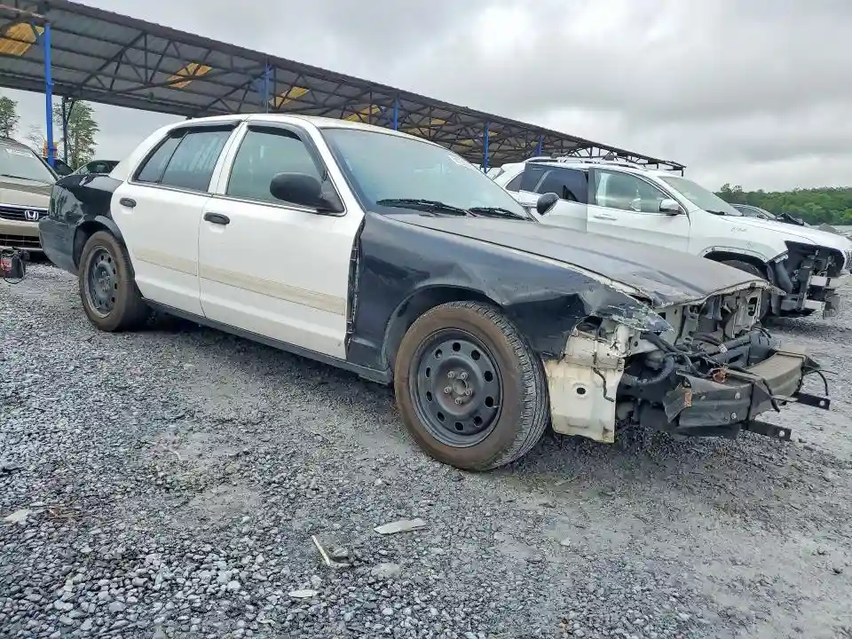 2FABP7BV4BX171494 2011 FORD CROWN VIC-3