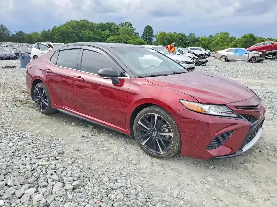 4T1B61HK1JU657477 2018 TOYOTA CAMRY-3