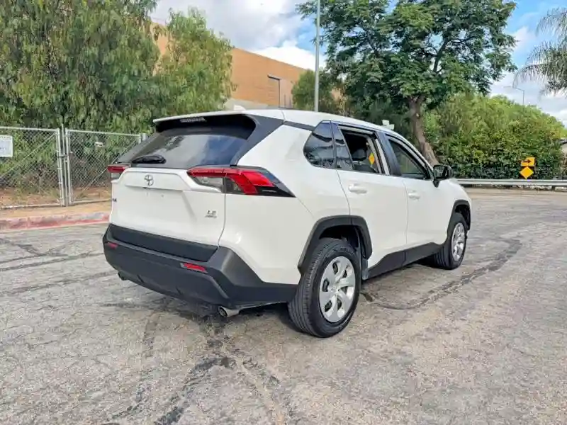 2T3F1RFV8PC360042 2023 TOYOTA RAV4-3