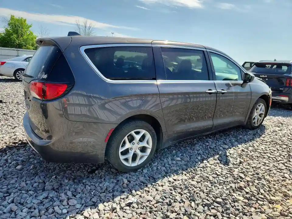2C4RC1FG7JR174499 2018 CHRYSLER PACIFICA-2