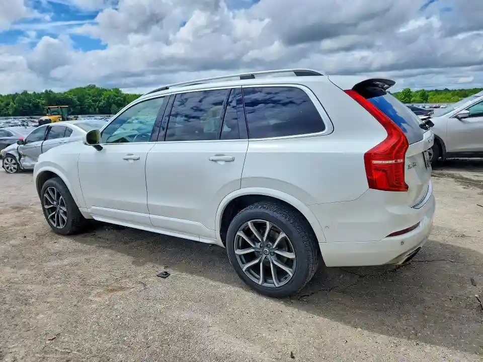 YV4A22PK1H1180531 2017 VOLVO XC90-1