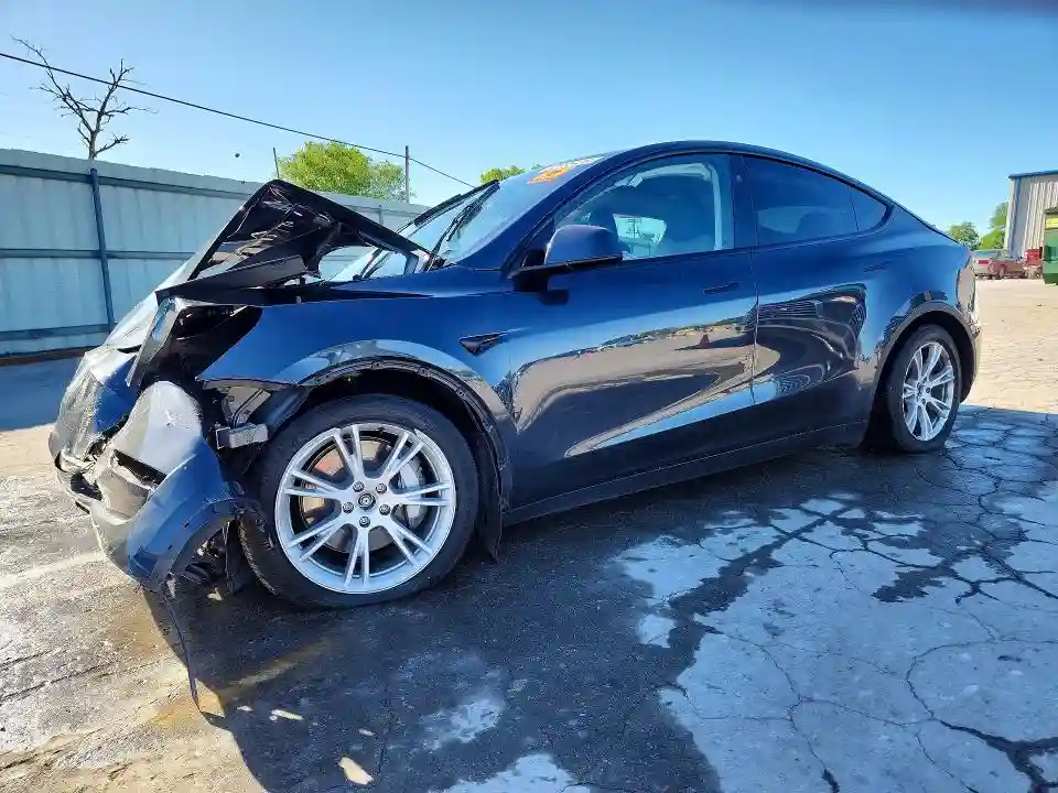 7SAYGDEE9RF994045 2024 TESLA MODEL Y-0