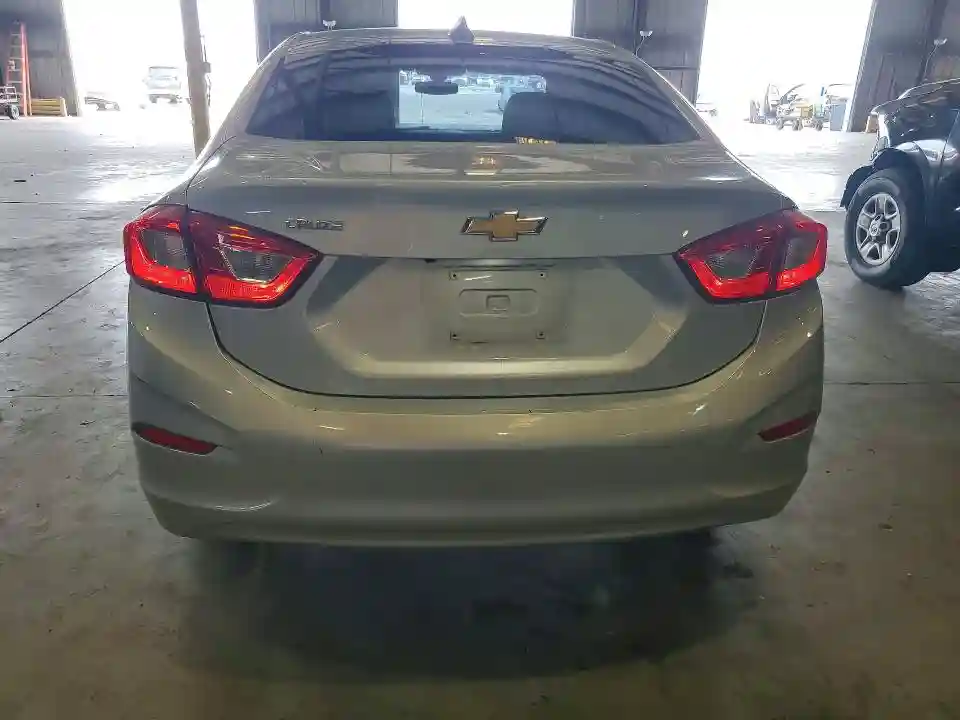 1G1BC5SM8J7159170 2018 CHEVROLET CRUZE-5
