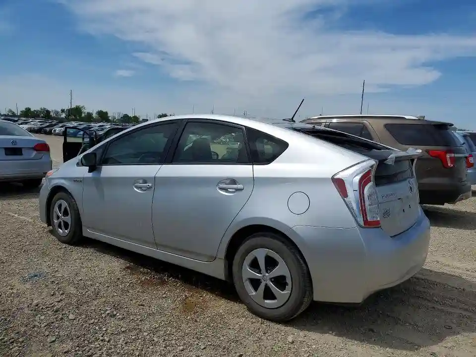 JTDKN3DU2D1620308 2013 TOYOTA PRIUS-1