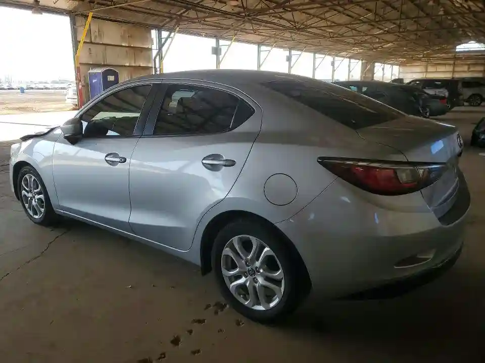 3MYDLBYV3JY309779 2018 TOYOTA YARIS-1
