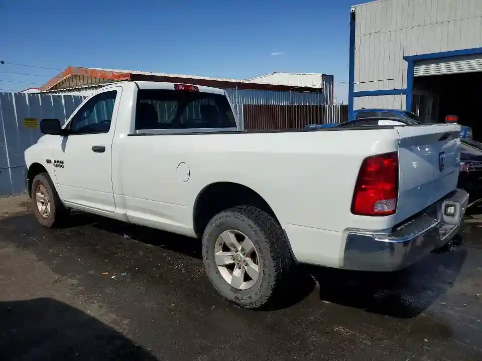 3C6JR7DT2FG637930 2015 RAM 1500-1