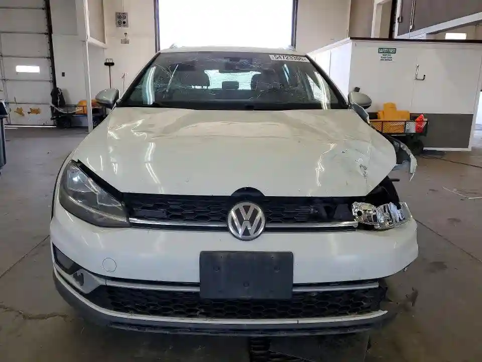 3VWM17AU1JM759437 2018 VOLKSWAGEN GOLF-4