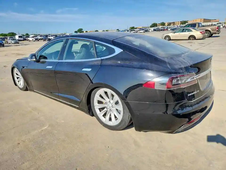 5YJSA1E18HF228483 2017 TESLA MODEL S-1