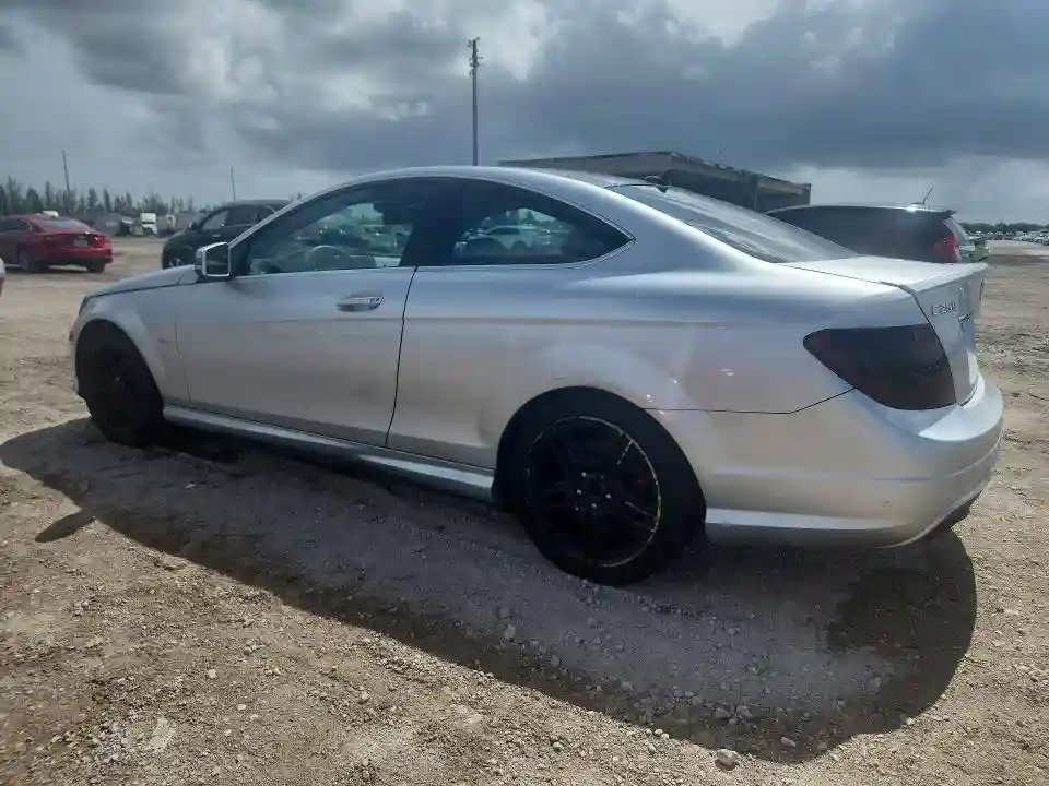 WDDGJ4HB0CF765726 2012 MERCEDES-BENZ C-CLASS-1