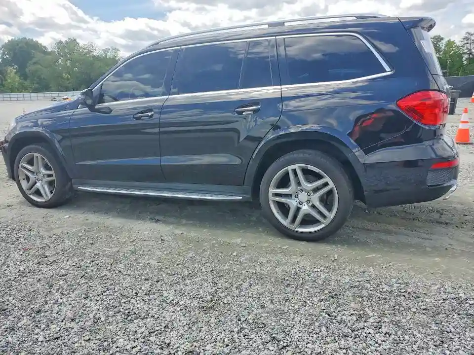 4JGDF7DE3GA704160 2016 MERCEDES-BENZ GL-CLASS-1