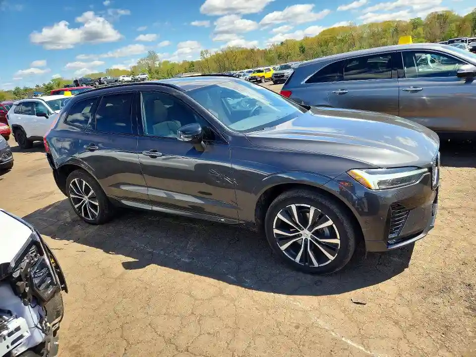 YV4L12RL5R1716240 2024 VOLVO XC60-3
