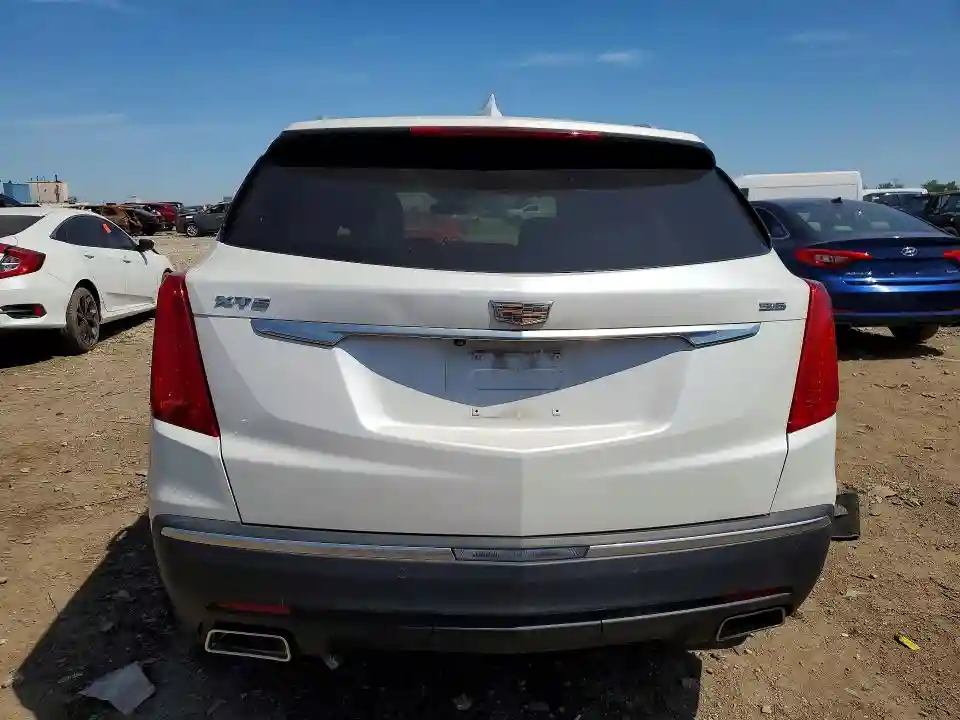 1GYKNBRS5HZ235215 2017 CADILLAC XT5-5