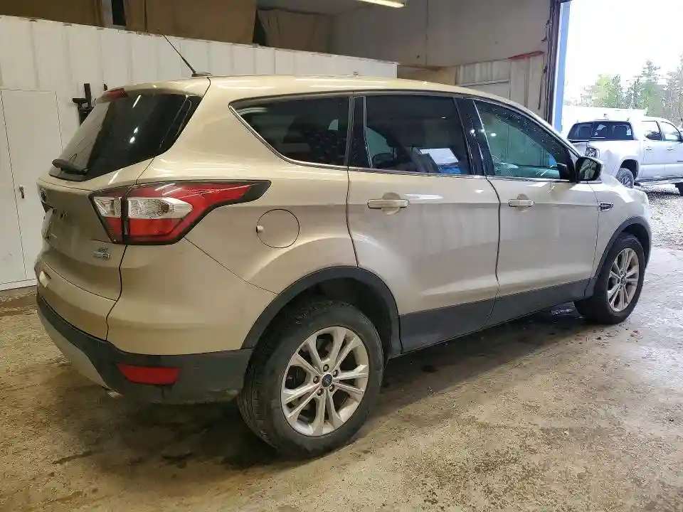 1FMCU9GD9HUA97780 2017 FORD ESCAPE-2