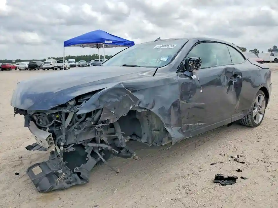JTHFE2C29B2505352 2011 LEXUS IS-0