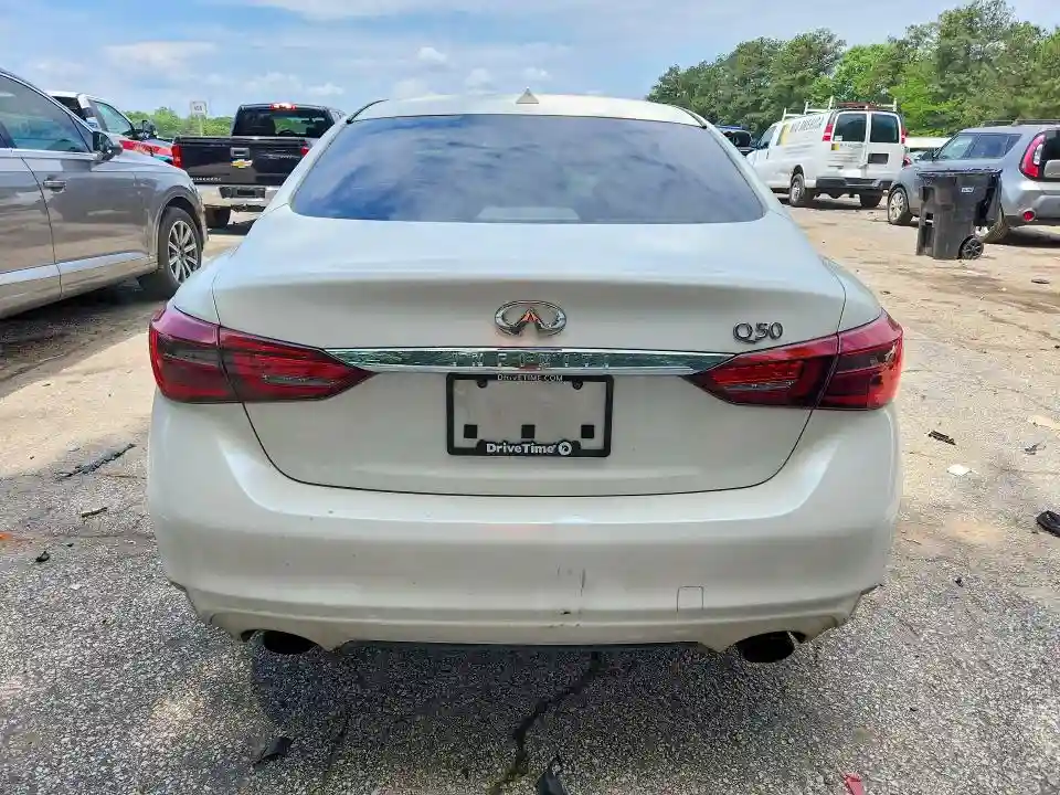 JN1EV7AP4JM352703 2018 INFINITI Q50-5
