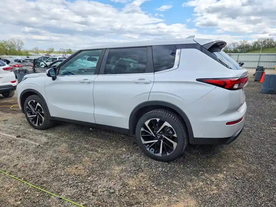JA4J4TA82NZ041595 2022 MITSUBISHI OUTLANDER-1