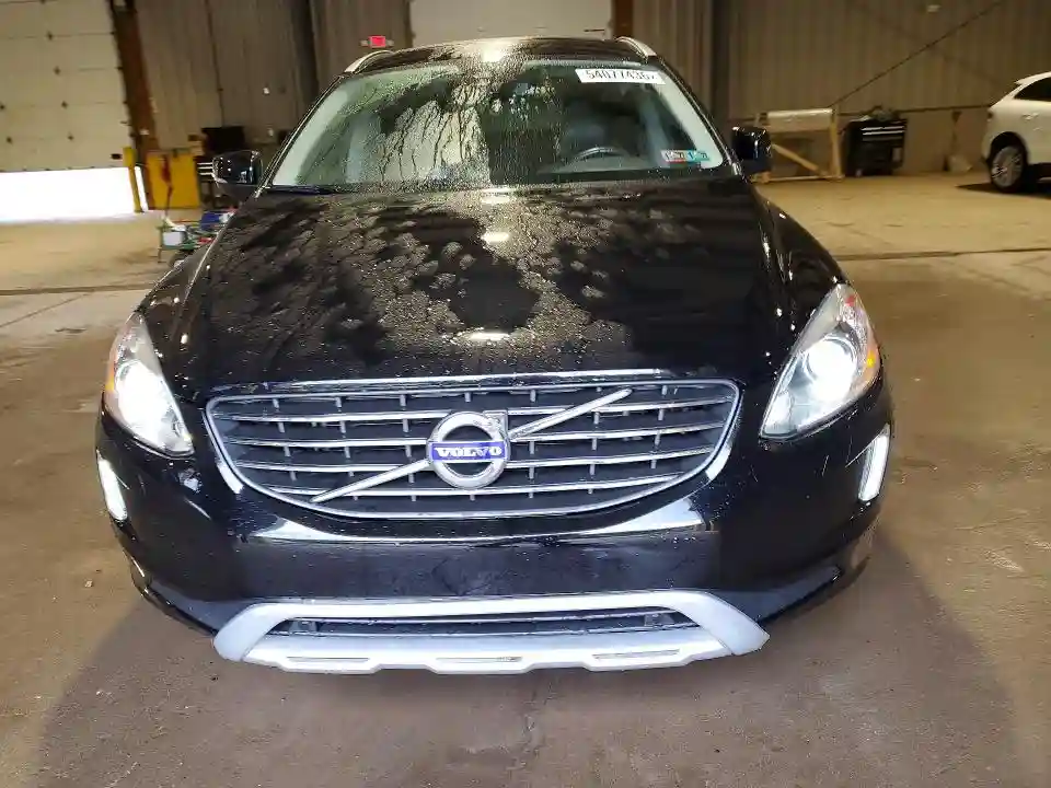 YV440MRR9H2216520 2017 VOLVO XC60-4
