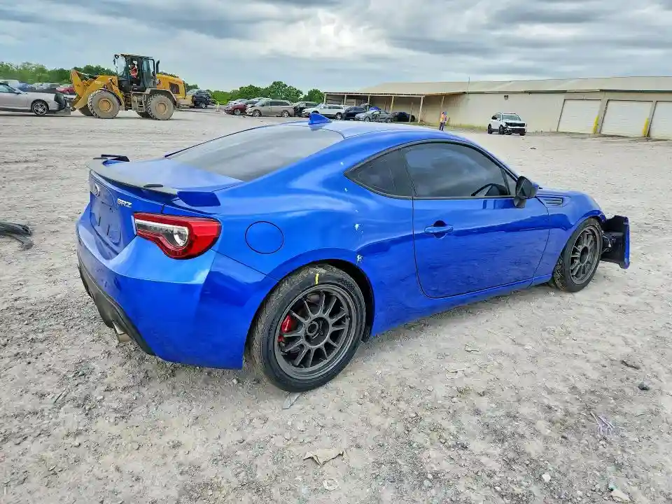 JF1ZCAC10H9606503 2017 SUBARU BRZ-2