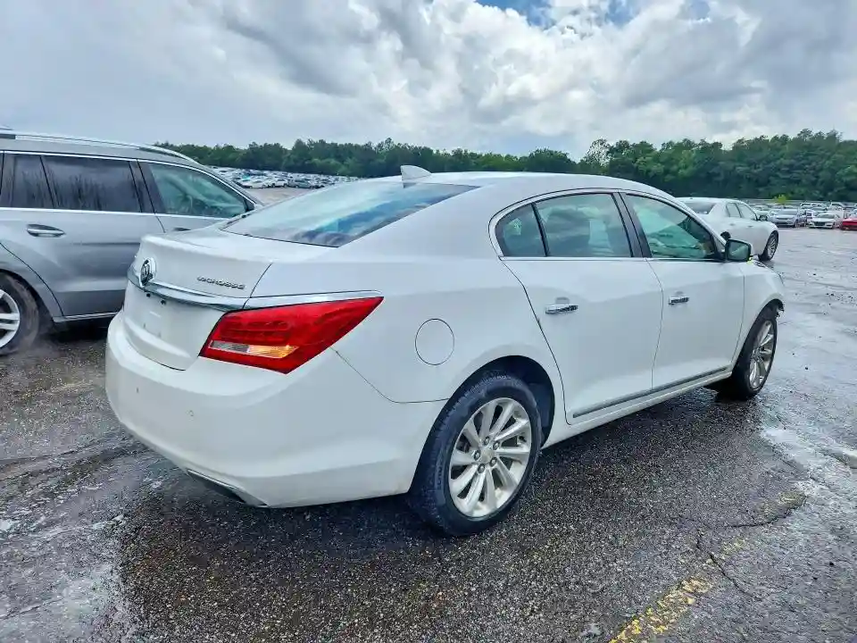 1G4GB5G3XGF148827 2016 BUICK LACROSSE-2
