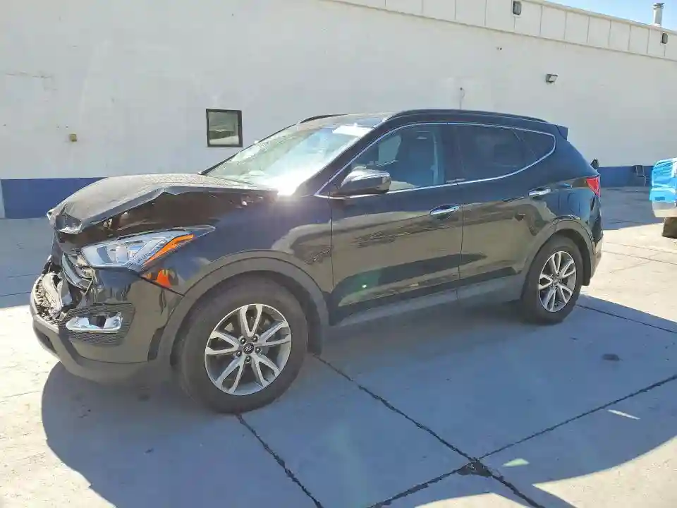 5XYZUDLA6GG305529 2016 HYUNDAI SANTA FE-0