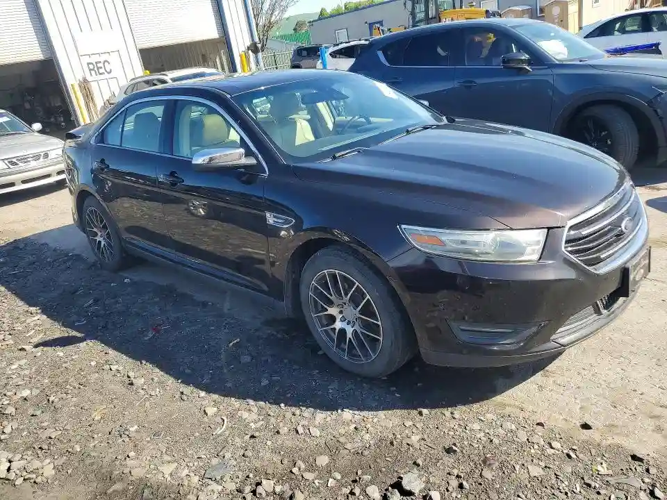 1FAHP2F84DG137582 2013 FORD TAURUS-3